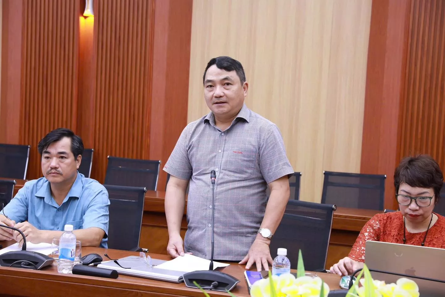 Chi bộ Đào tạo Quốc tế tổ chức thành công buổi sinh hoạt chuyên đề điểm quý III năm 2025