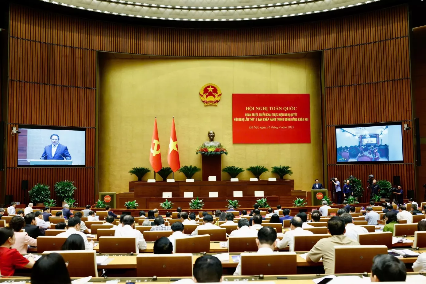 Tăng cường công tác chính trị, tư tưởng góp phần xây dựng Trường Đại học Thủy lợi vững mạnh toàn diện