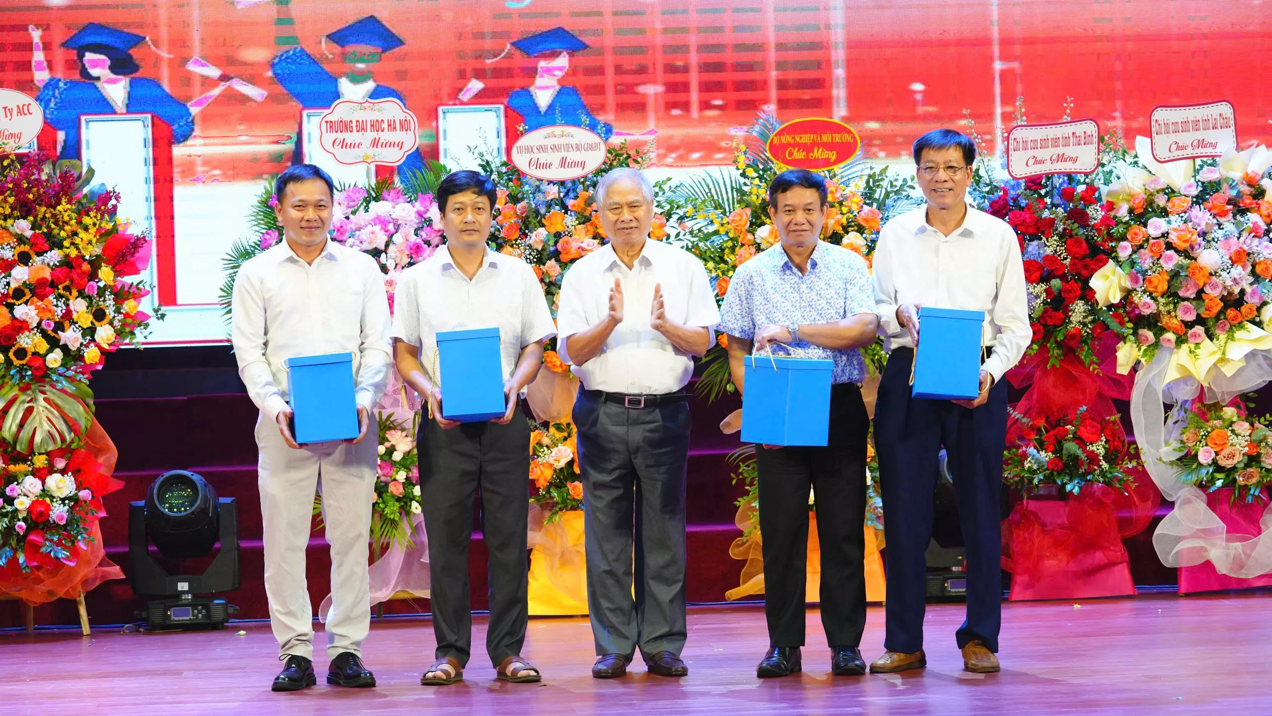 Tri ân “Gia đình Thủy lợi – Thuyloi’s Family” và gặp mặt các Chi hội cựu sinh viên các tỉnh