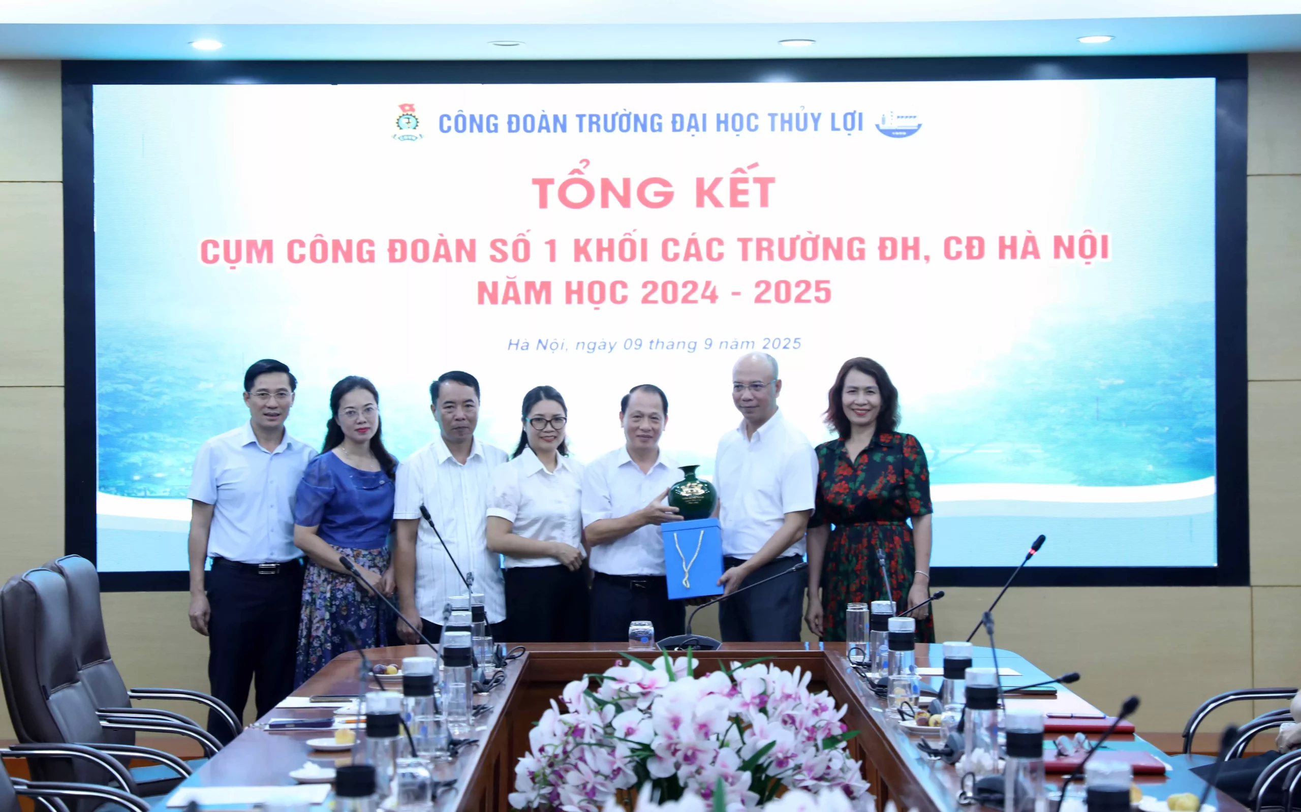Tổng kết hoạt động Cụm Công đoàn số 1 khối các trường Đại học, Cao đẳng Hà Nội năm học 2024-2025