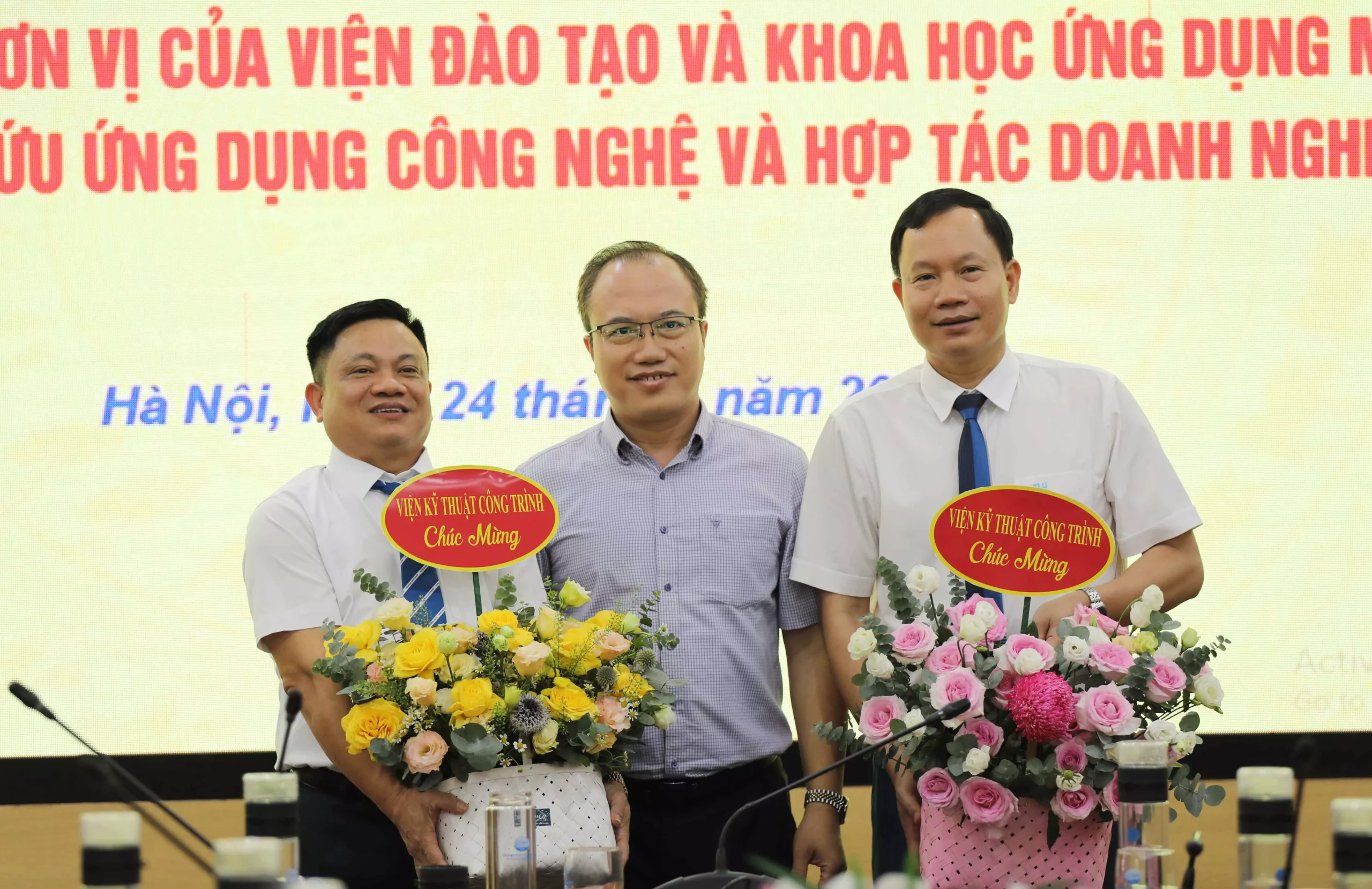 Công bố Nghị quyết của Hội đồng trường về thành lập một số đơn vị mới