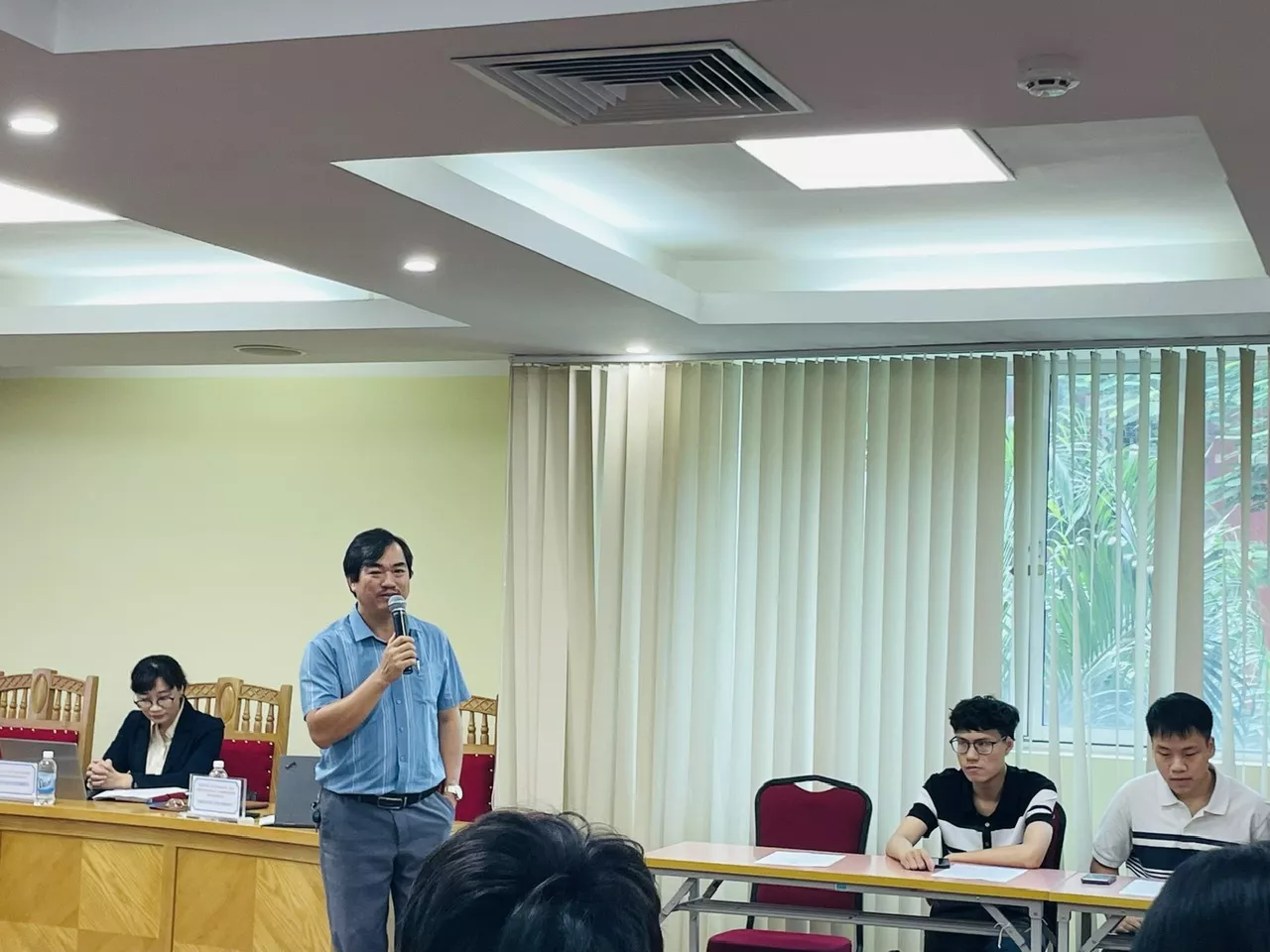 Sinh viên Trường Đại học Thủy lợi trao đổi học thuật với sinh viên Viện Khoa học Tokyo (Nhật Bản)