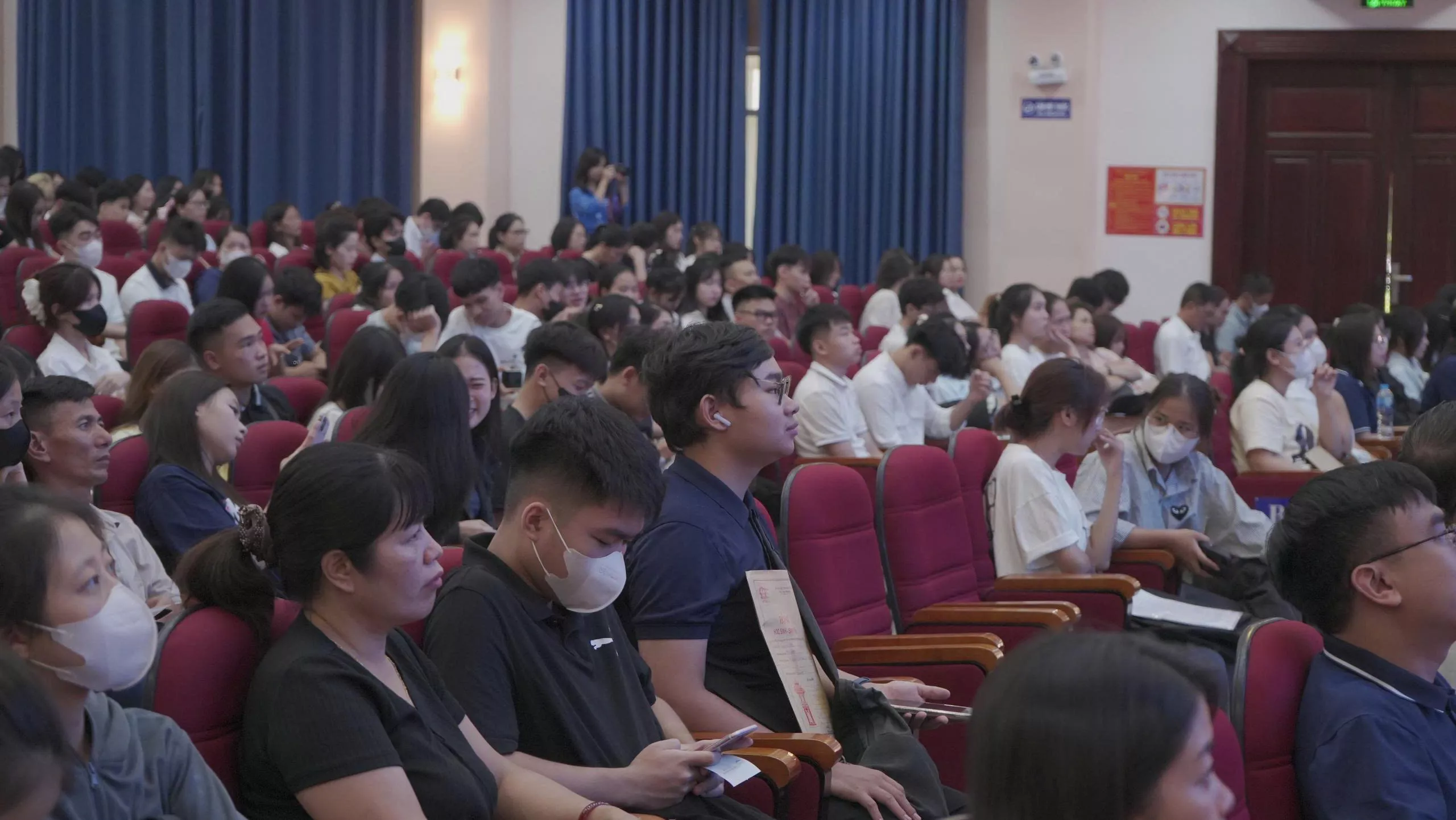 Rộn ràng không khí ngày khai giảng năm học mới 2025-2026