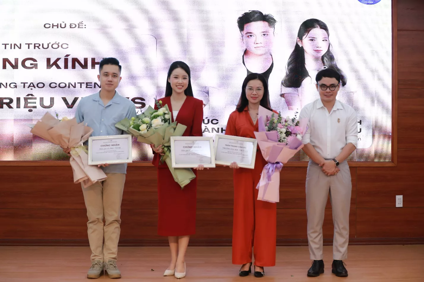 Sinh viên Thủy lợi học “tự tin trước ống kính – sáng tạo content triệu view”