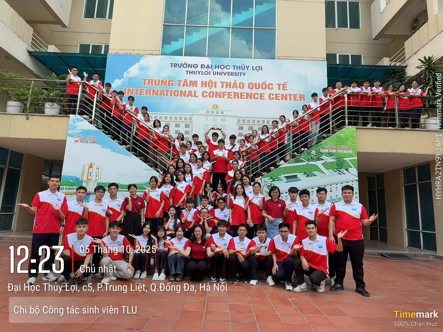 Phát huy tinh thần tiên phong của Đảng viên trẻ trong buổi sinh hoạt Chi bộ tháng 10/2025