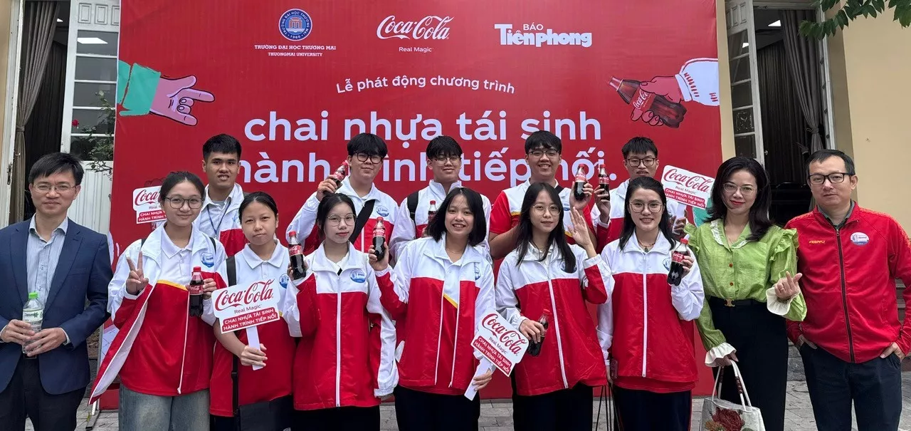 Sinh viên Thủy lợi lan tỏa hành trình tái sinh nhựa
