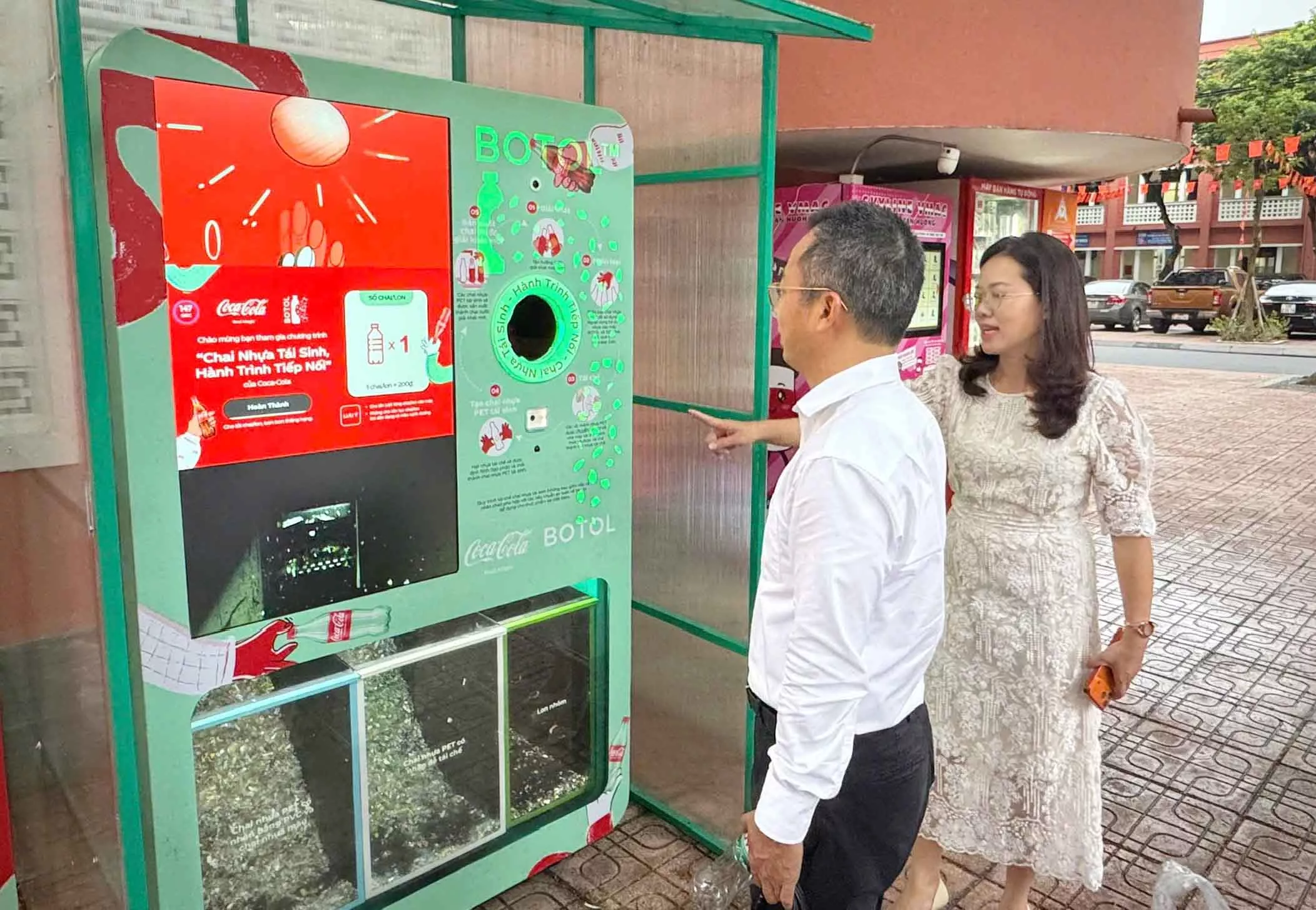 Trường Đại học Thuỷ lợi lan toả tinh thần sống xanh cùng chiến dịch ‘Chai nhựa tái sinh, hành trình tiếp nối’
