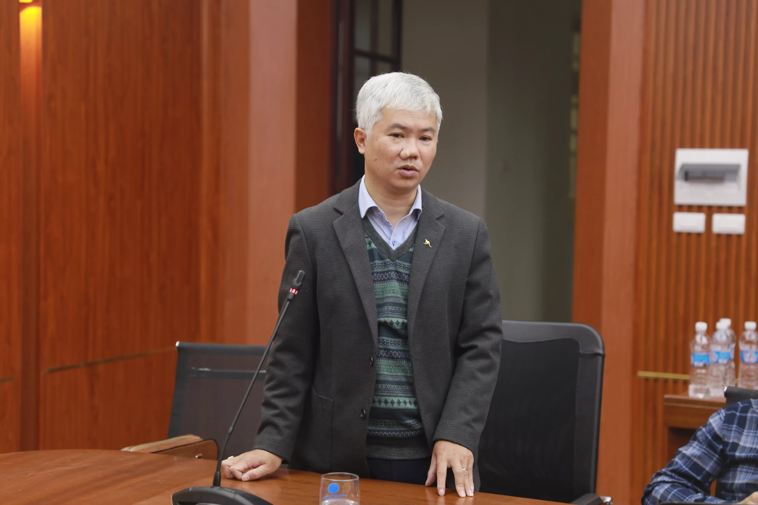 Chi bộ Kỹ thuật Tài nguyên nước 3 (Đại học Thủy lợi): Kết nạp 5 sinh viên ưu tú vào Đảng Cộng sản Việt Nam