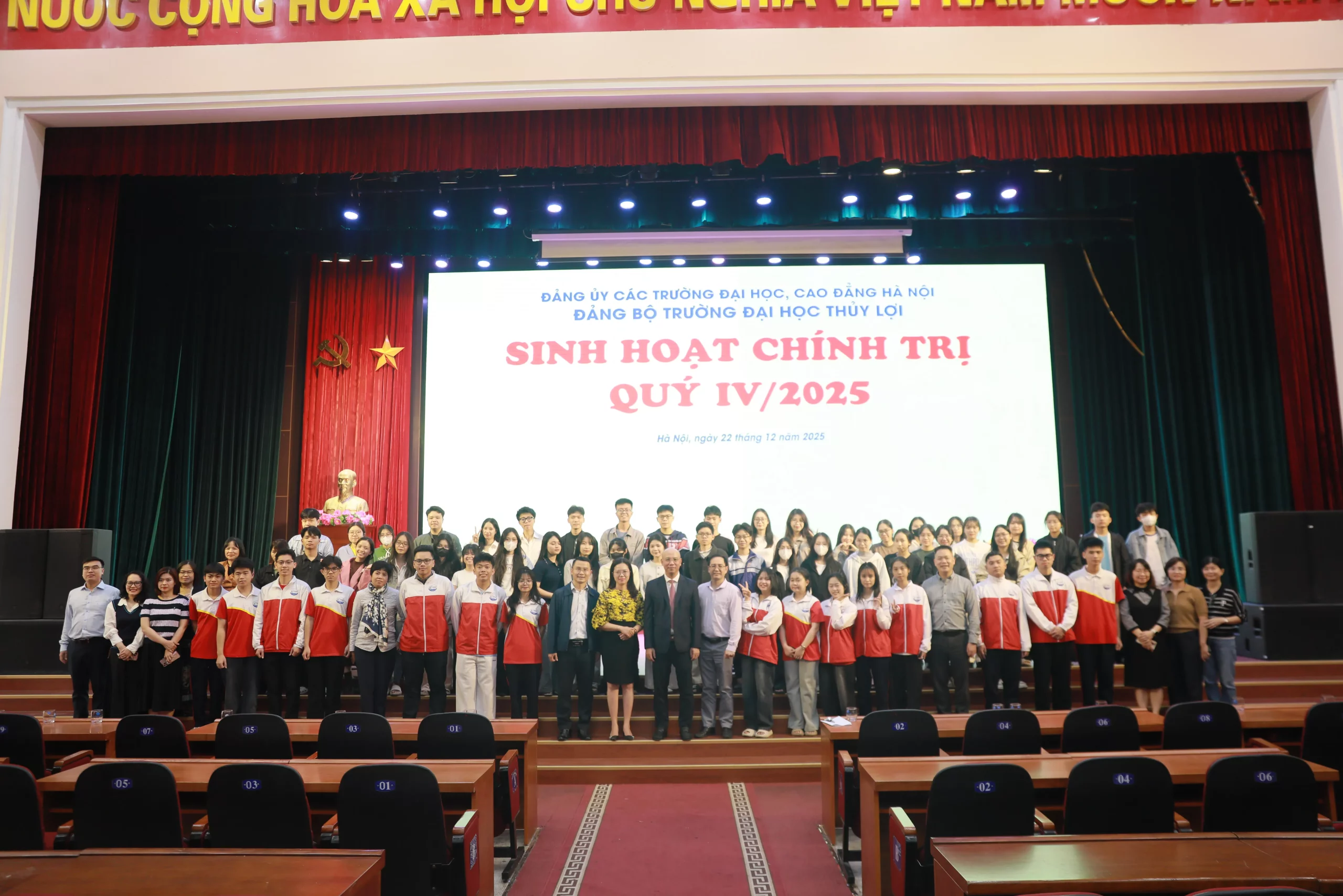 Lan tỏa lòng yêu nước và khát vọng cống hiến qua đợt sinh hoạt chính trị đặc biệt tại Trường đại học Thủy lợi