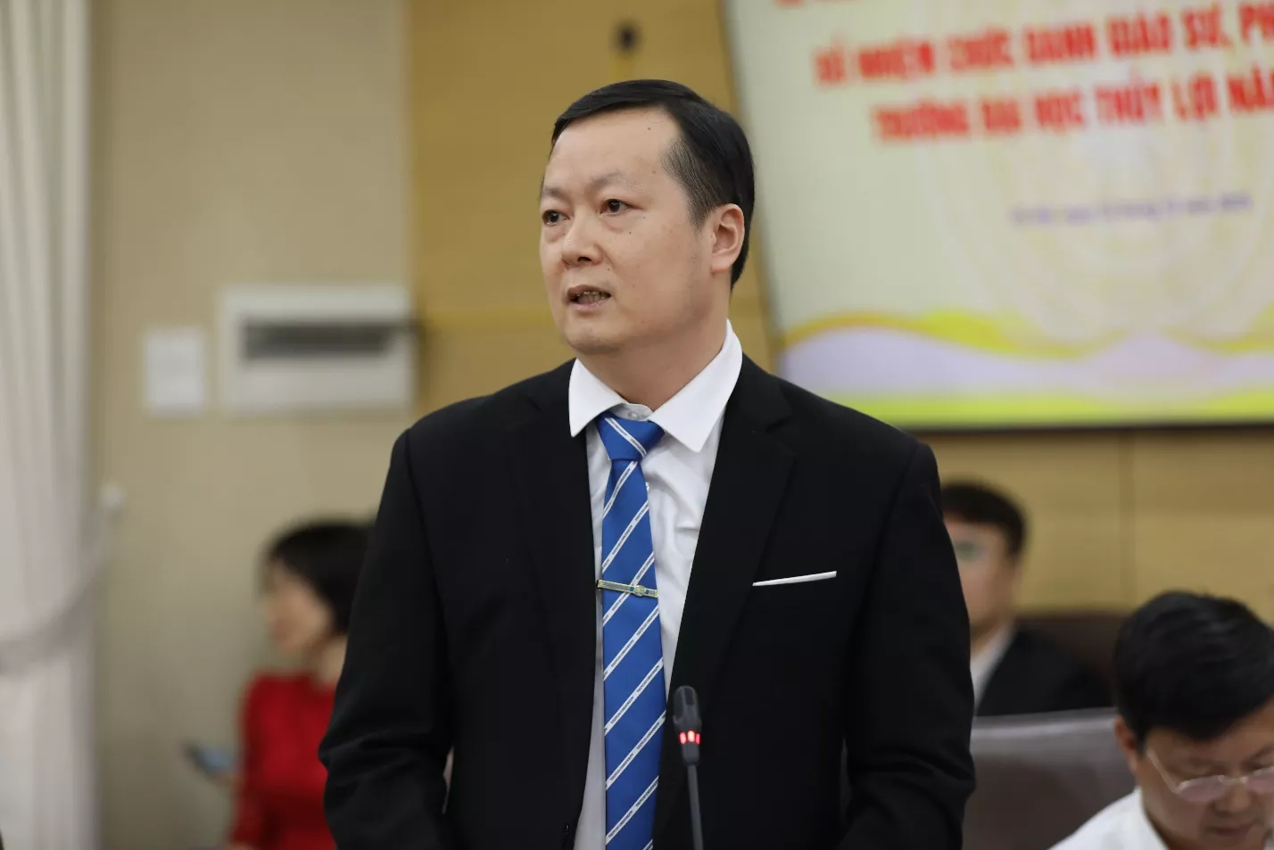 Trường Đại học Thủy lợi công bố Quyết định bổ nhiệm, bổ nhiệm lại chức danh Giáo sư, Phó Giáo sư năm 2025