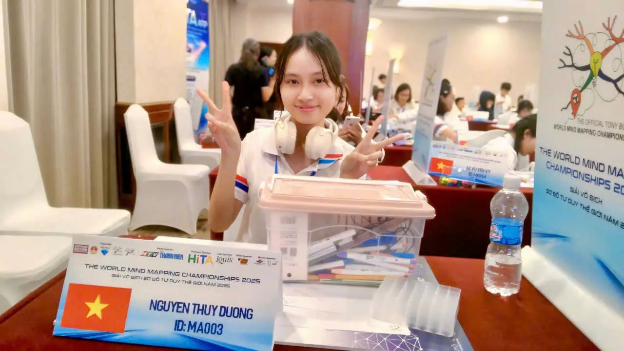 Sinh viên Ngôn ngữ Anh chinh phục “đấu trường não bộ” thế giới, khẳng định bản lĩnh trí tuệ Việt