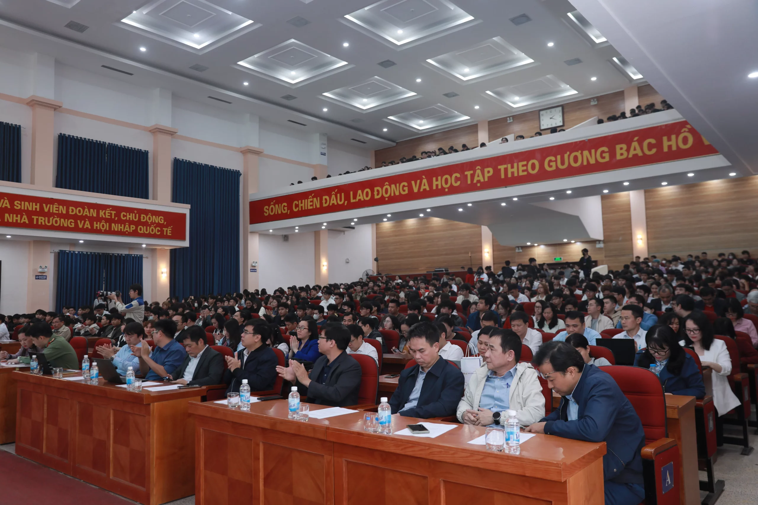 Tăng cường công tác chính trị tư tưởng, bảo đảm an ninh học đường tại Trường Đại học Thủy lợi