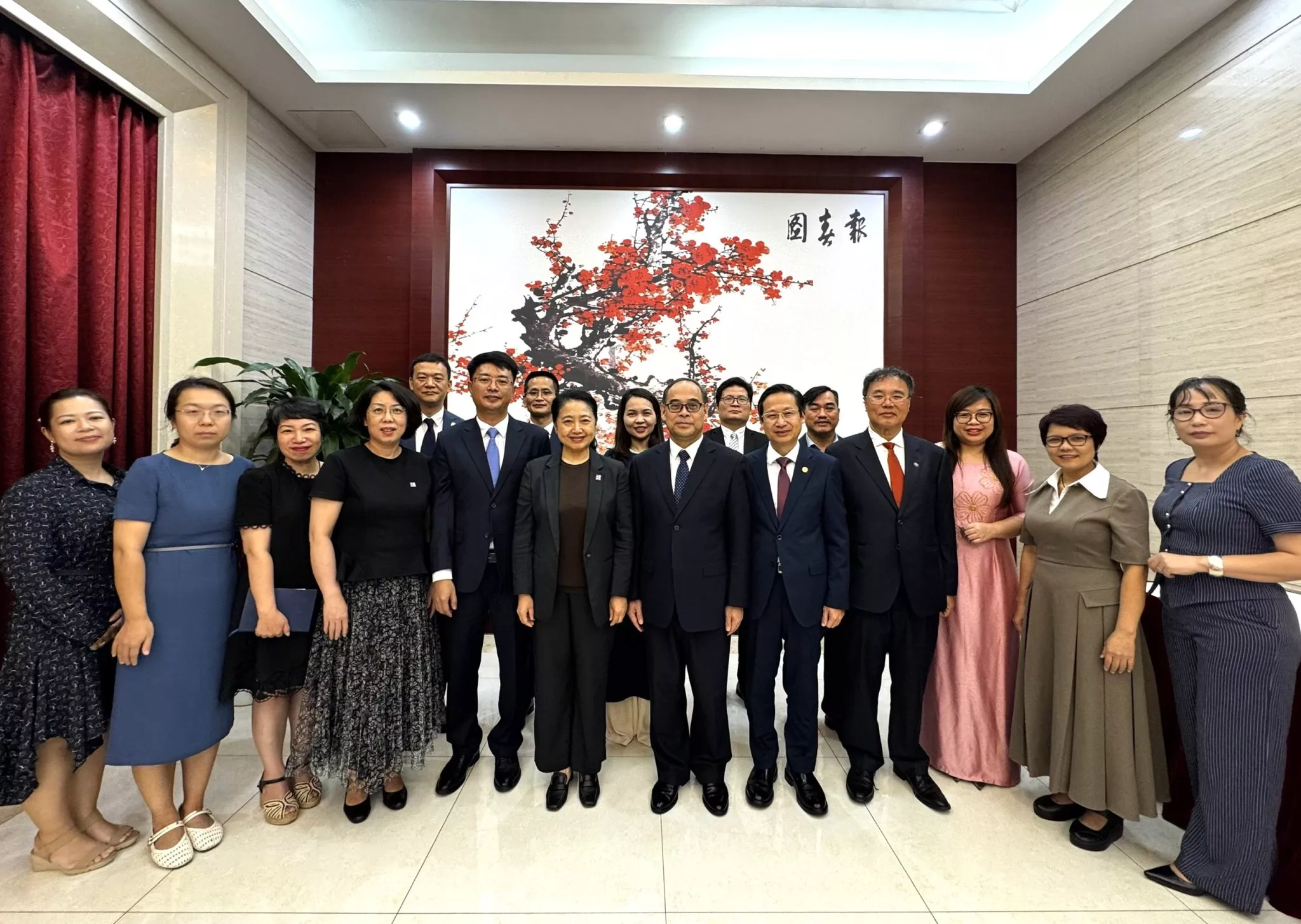 Trường Đại học Thủy lợi ký kết Thỏa thuận tiếp nhận giảng viên tiếng Trung  với Trung tâm Ngôn ngữ và Hợp tác Giáo dục Trung Quốc