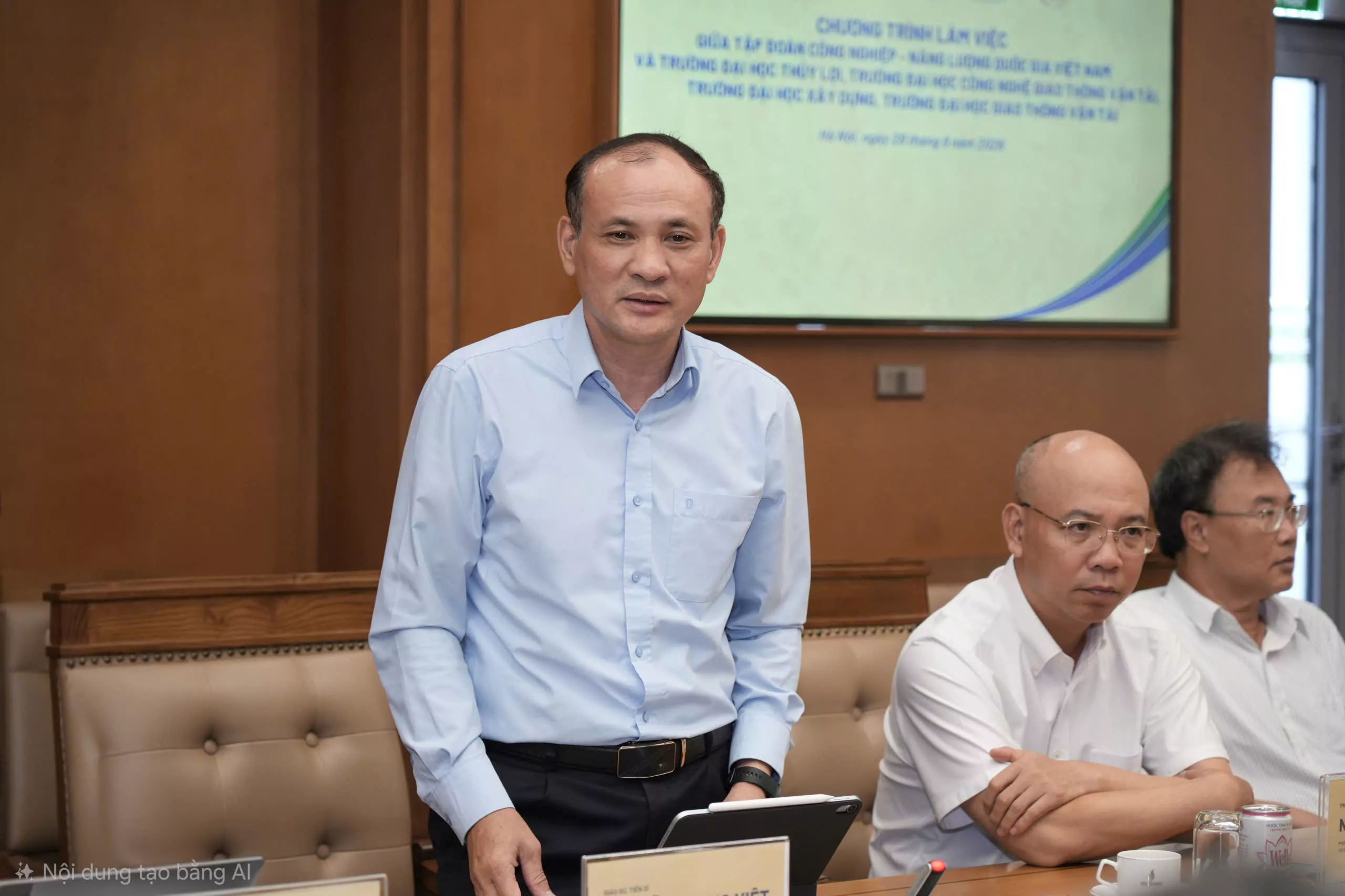 Trường Đại học Thủy lợi tham dự buổi làm việc với Petrovietnam