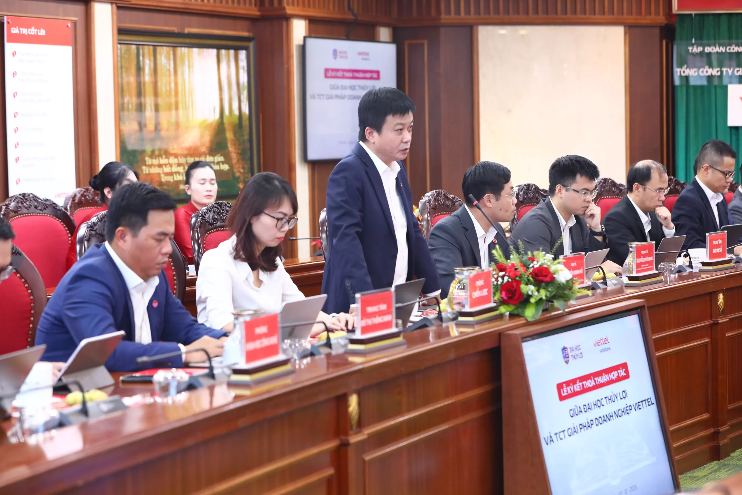 Đại học Thủy lợi và Viettel Solutions: Cụ thể hóa hợp tác ba nhà từ những bài toán thực tiễn