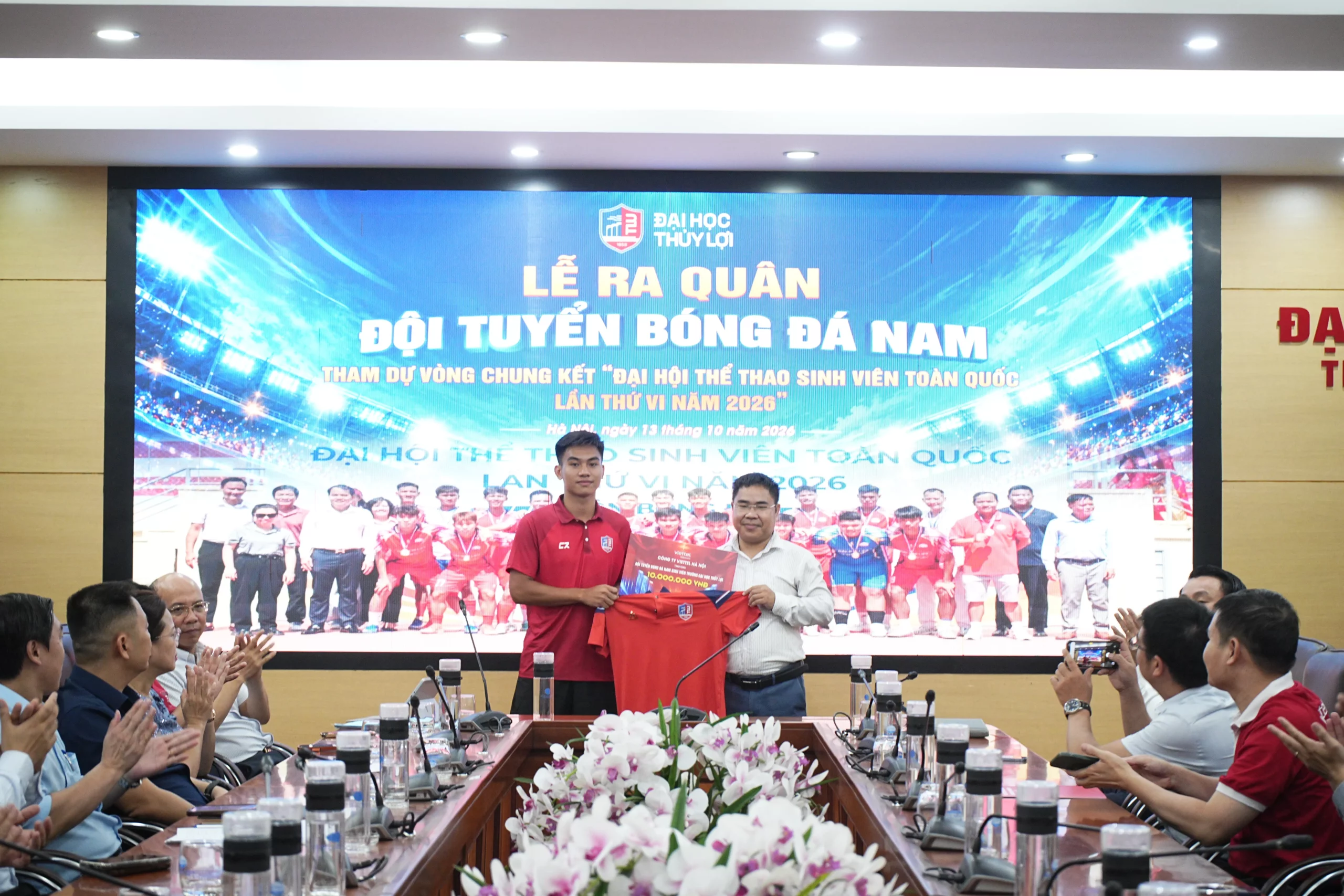 Trường Đại học Thủy lợi xuất quân, quyết tâm tiếp nối thành công tại giải bóng đá sinh viên toàn quốc