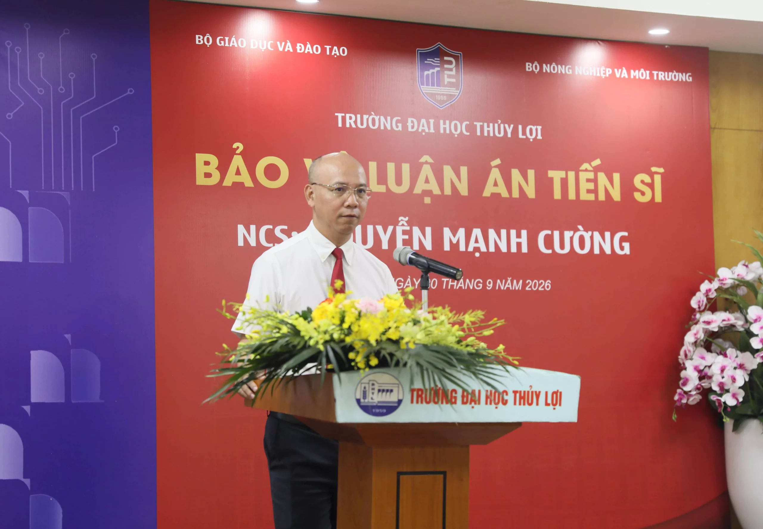 Trường Đại học Thủy lợi tổ chức bảo vệ Luận án Tiến sĩ cấp Trường cho Nghiên cứu sinh Nguyễn Mạnh Cường
