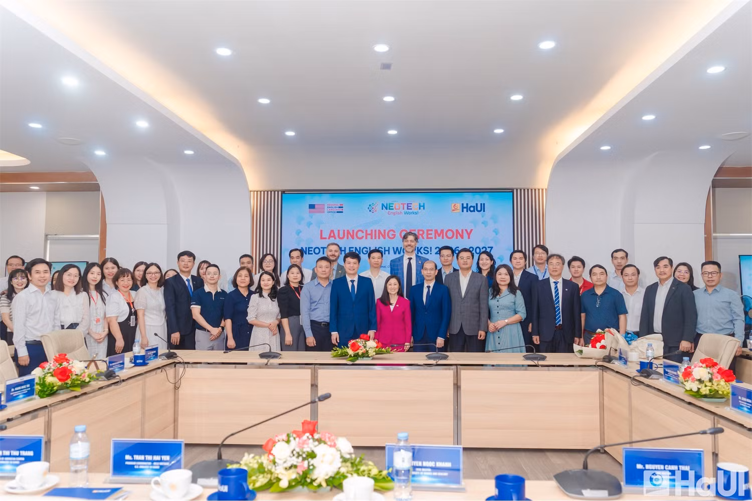 Trường Đại học Thủy lợi tham dự lễ khởi động dự án NeoTECH English Works 2026-2027 tại Đại học Công nghiệp Hà Nội